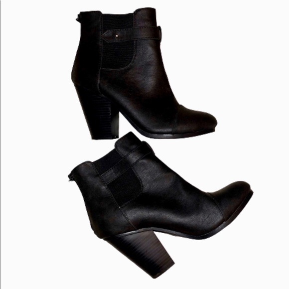 Breckelles Shoes - BRECKELLES “Gail” Black Zip Up Heeled Ankle Boots